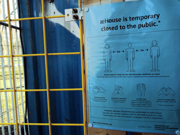 æHouse - temporarily closed sign - Image 2